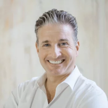 Dr. med. Aschkan Entezami, Facharzt für Plastische und Ästhetische Chirurgie, Klinik am Pelikanplatz Hannover
